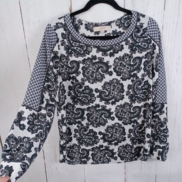 LOFT Tops - 🍎5/25 Loft Paisley Blouse White Gray Bohemian Peasant